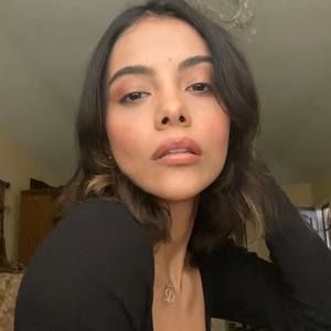 Meet your Posher, Daniela